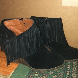 Lucky brand black fringe booties